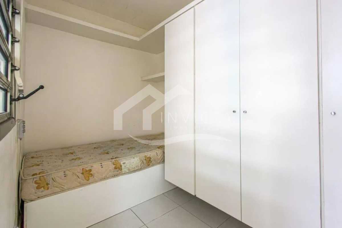 888529030edd4f4c9ed015db75c714 - 27