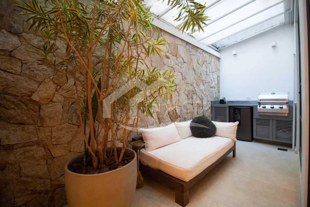 6d6f8854d17f40f6a4bc01a2730a59 - 4