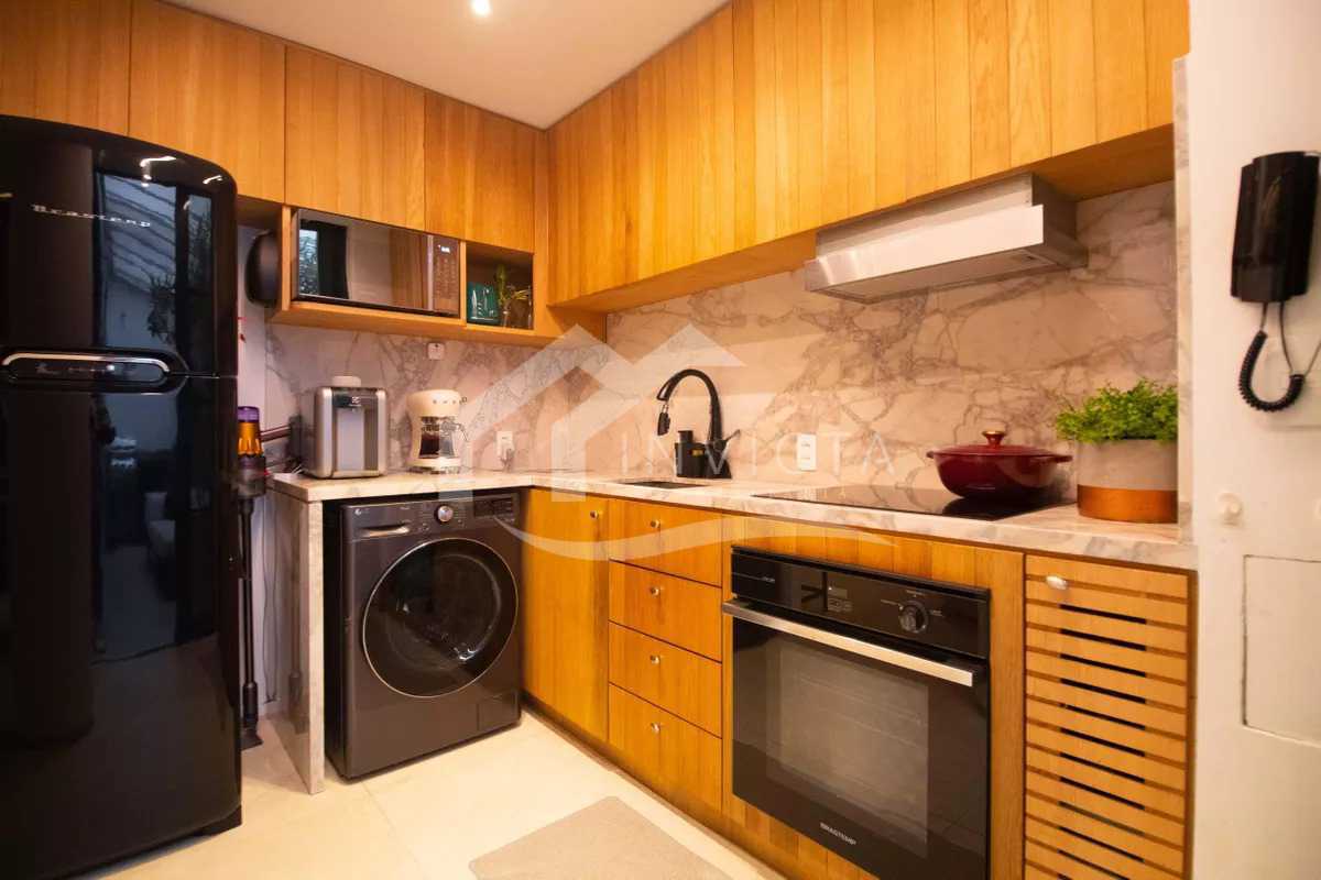 163626b8731e40d9b7341535f74f4f - 19