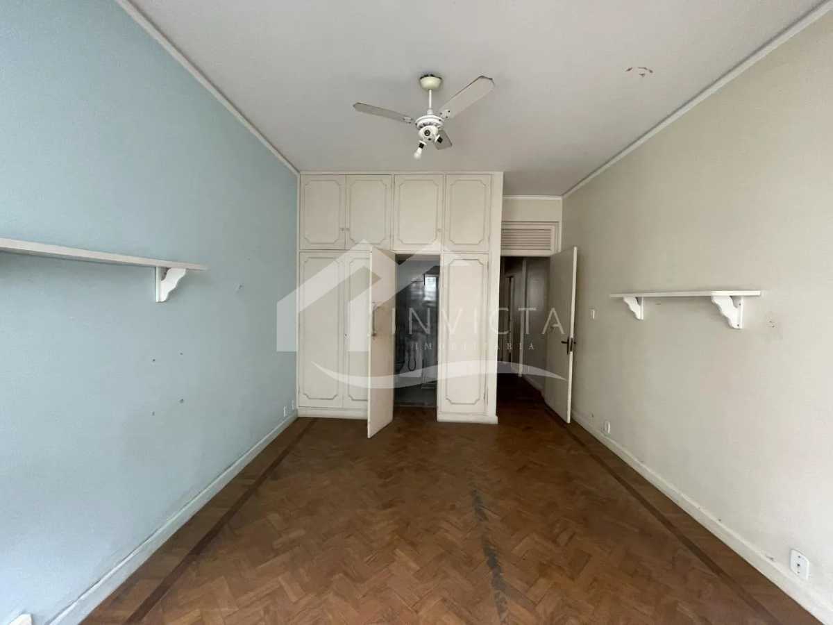 Ótima localização - MARAVILHOSO TRÊS QUARTOS COM DUAS SUITES PRÓXIMO A AV ATLÂNTICA - FCAP31798