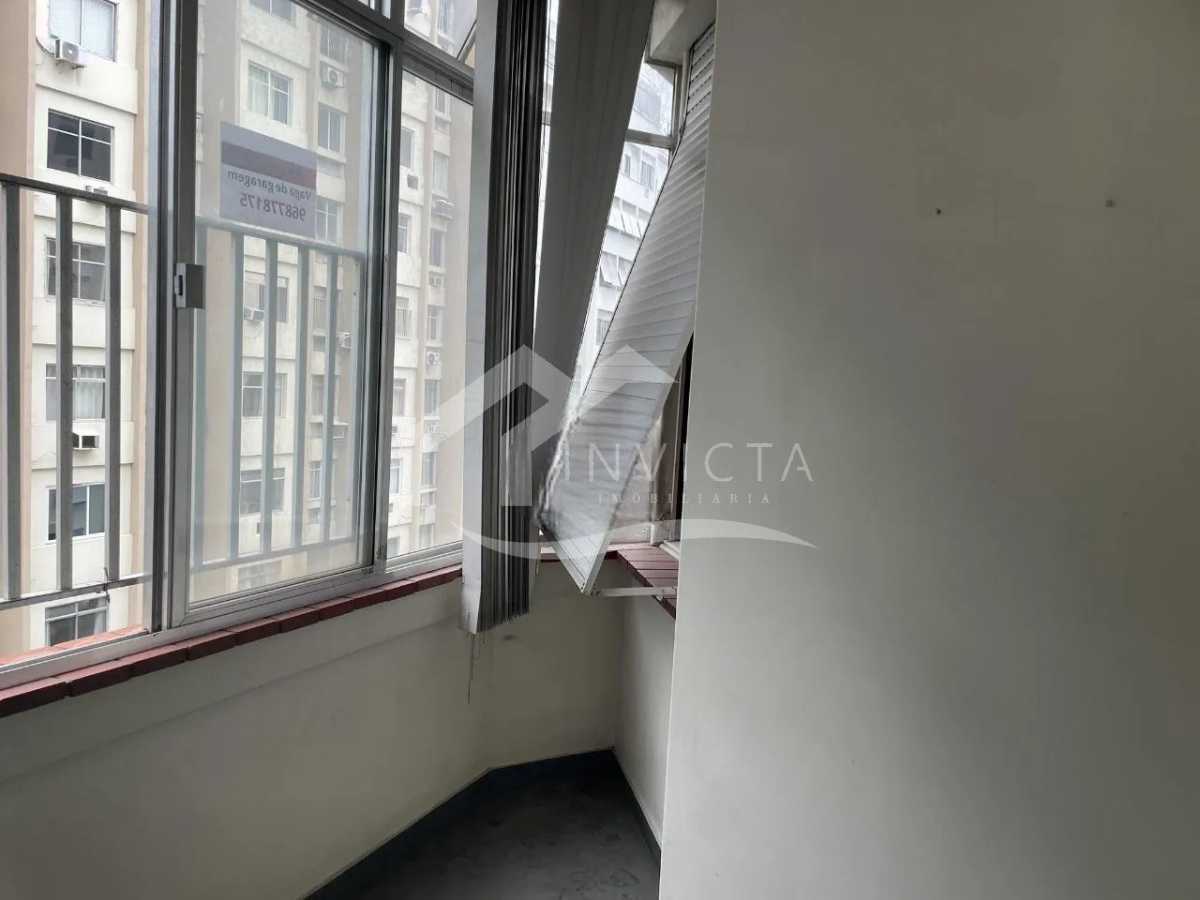 Ótima localização - MARAVILHOSO TRÊS QUARTOS COM DUAS SUITES PRÓXIMO A AV ATLÂNTICA - FCAP31798