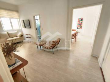 Imperdível - EXCELENTE APARTAMENTO COM 2 QUARTOS REFORMADO NO POSTO 3 - FCAP21561