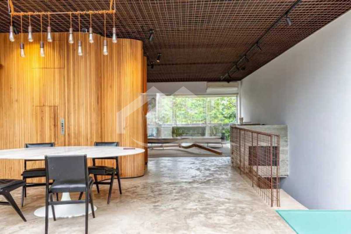 WhatsApp Image 2025-12-01 at 3 - 6