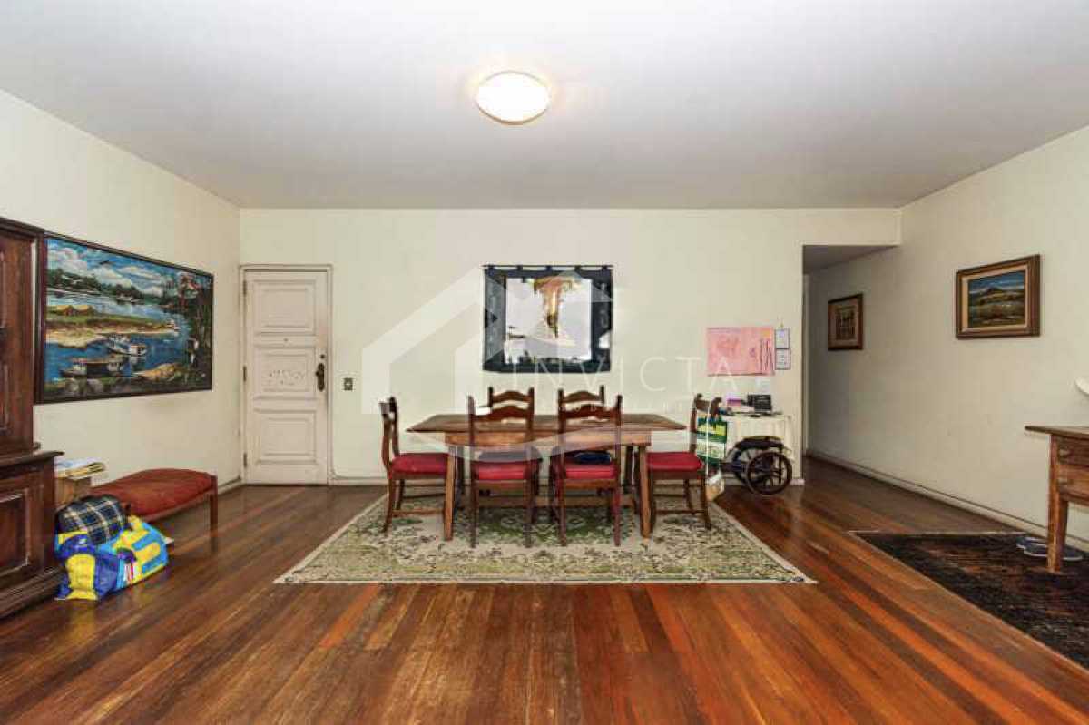 WhatsApp Image 2025-12-01 at 1 - 4