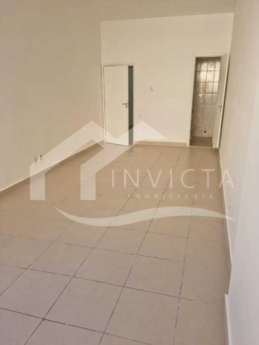 1308615-Photoroom - 1