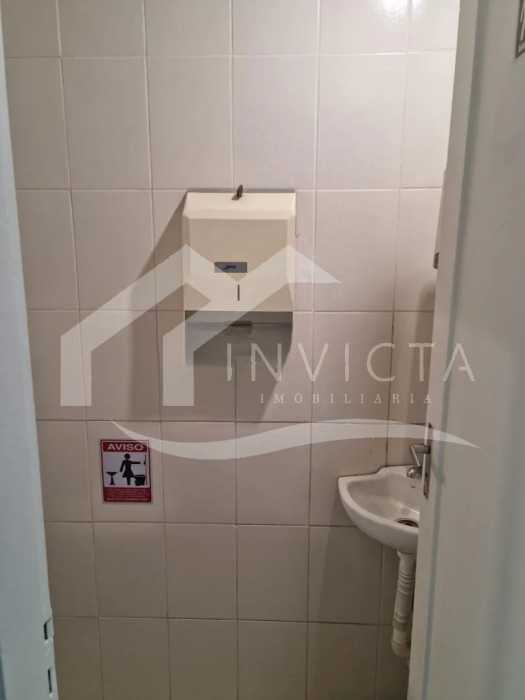 1308631-Photoroom - 21