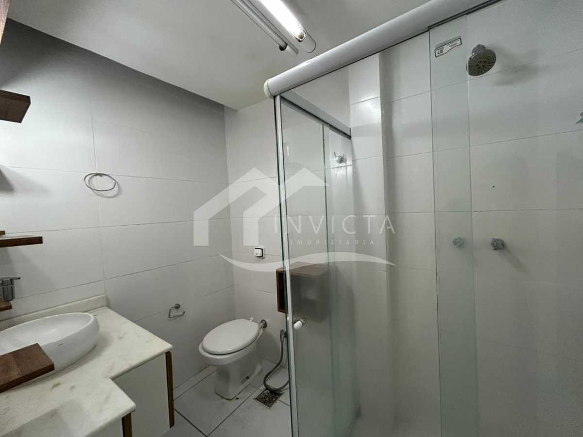 0a27e782-1c1e-4dce-bfeb-77d647 - 18