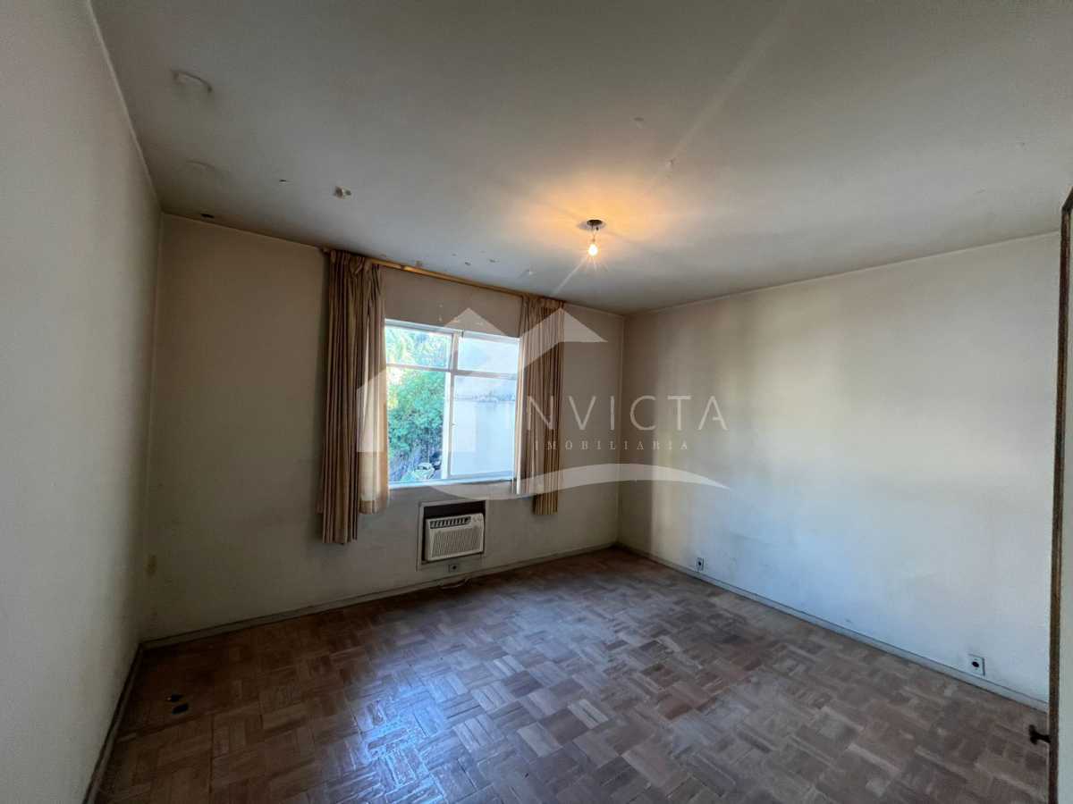 Imperdível - EXCELENTE APARTAMENTO DE 235m, COM VAGA NA ESCRITURA EM LOCALIZAÇÃO PRIVILEGIADA - RPAP40088
