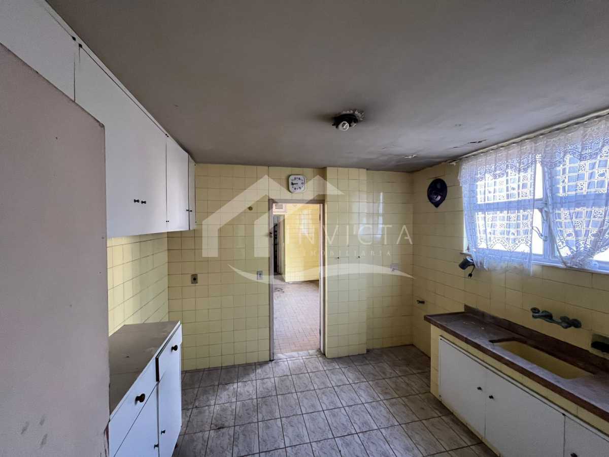 Imperdível - EXCELENTE APARTAMENTO DE 235m, COM VAGA NA ESCRITURA EM LOCALIZAÇÃO PRIVILEGIADA - RPAP40088
