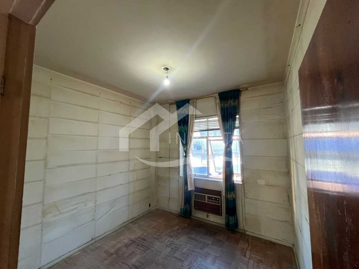 Imperdível - EXCELENTE APARTAMENTO DE 235m, COM VAGA NA ESCRITURA EM LOCALIZAÇÃO PRIVILEGIADA - RPAP40088