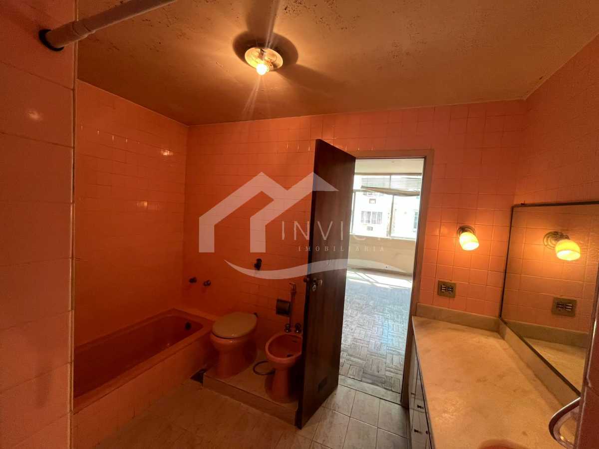 Imperdível - EXCELENTE APARTAMENTO DE 235m, COM VAGA NA ESCRITURA EM LOCALIZAÇÃO PRIVILEGIADA - RPAP40088