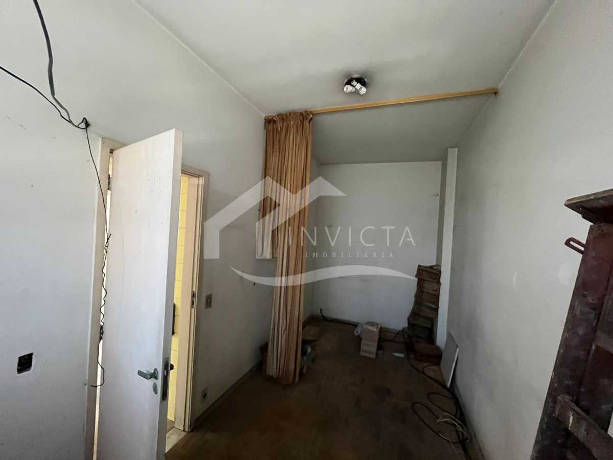 Imperdível - EXCELENTE APARTAMENTO DE 235m, COM VAGA NA ESCRITURA EM LOCALIZAÇÃO PRIVILEGIADA - RPAP40088