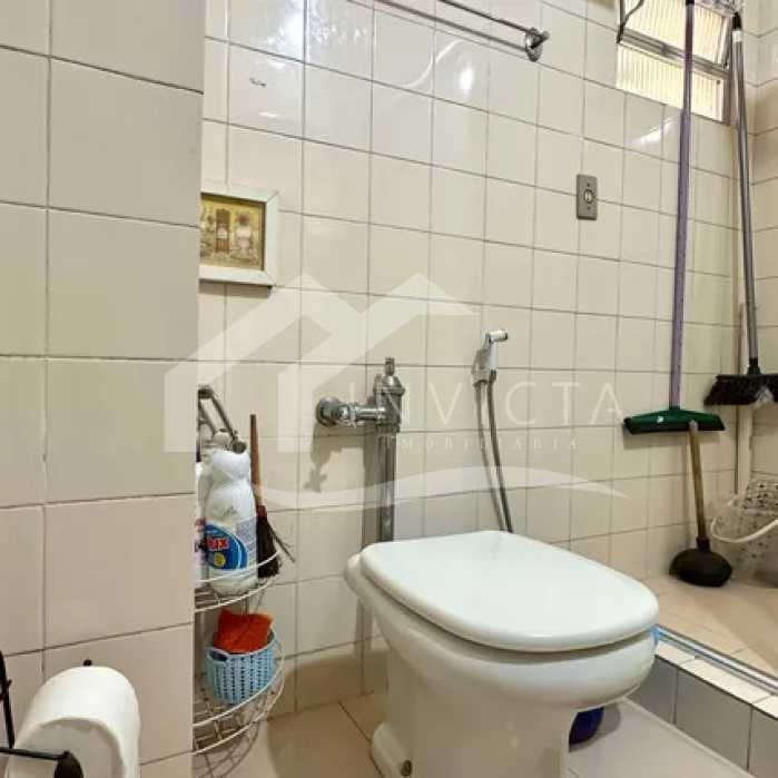 original895178092-822.41624637 - 24