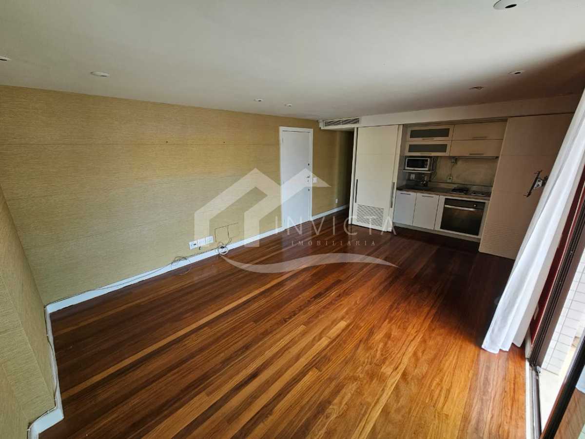 WhatsApp Image 2025-12-20 at 1 - 4