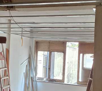 Imperdível - Belíssimo apartamento ideal para aluguel de temporada, pé na areia, total reformado! - FCKI10608