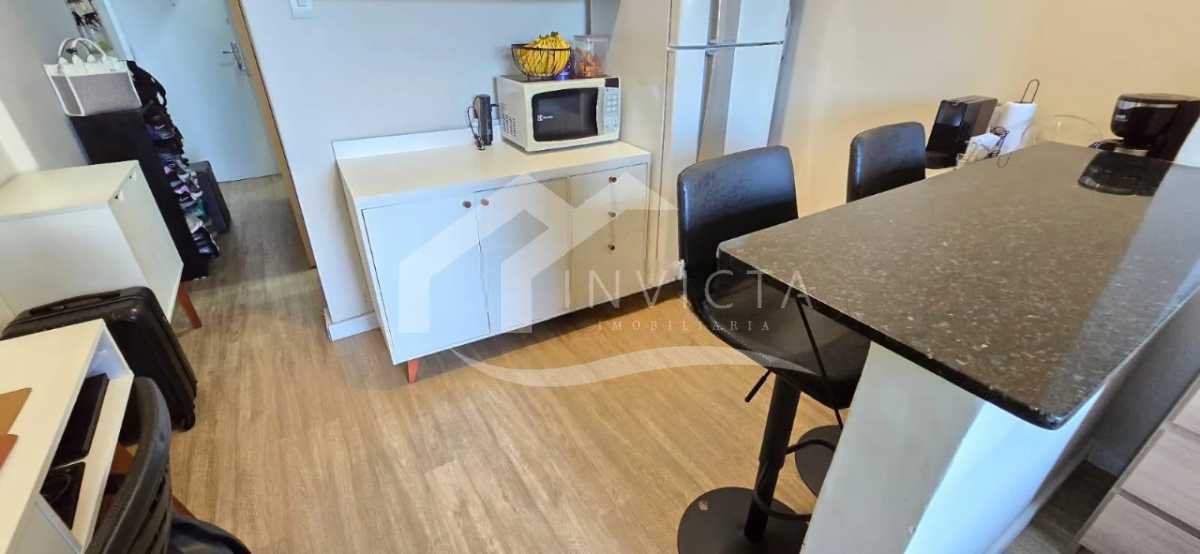 1295828-Photoroom - 13