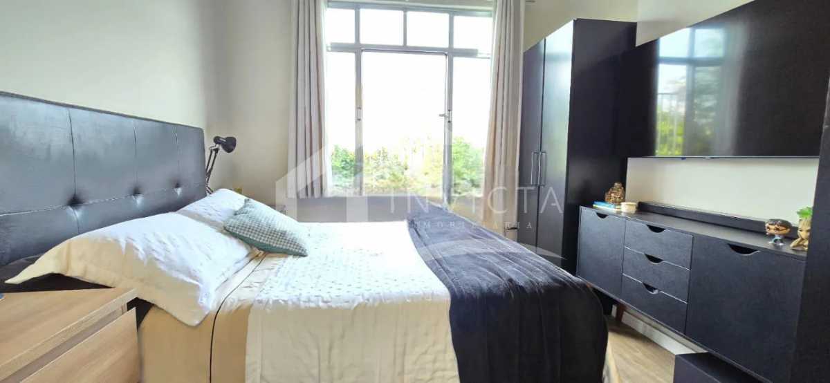 1295840-Photoroom - 2