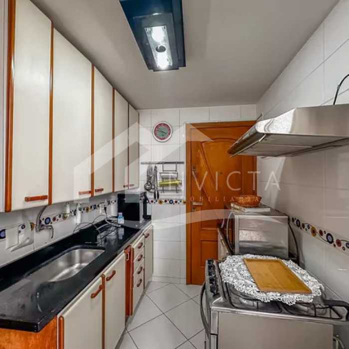 original895198409-549.21486975 - 9