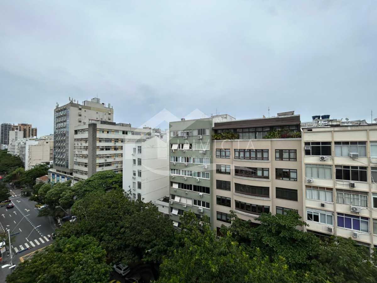 4544cfe7-25df-4c20-a177-449557 - 27