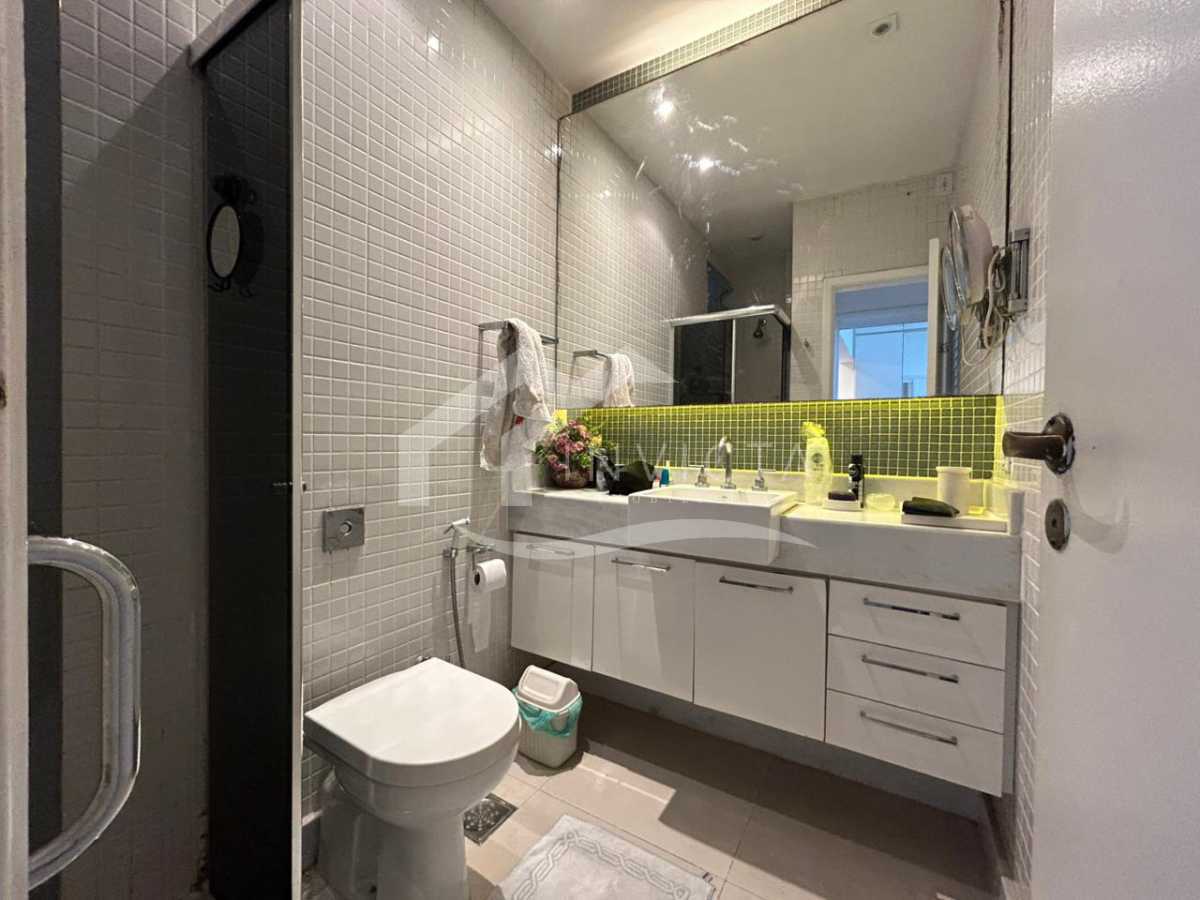 e7d5ca1a-72b8-4fbf-bc5c-4b0085 - 22