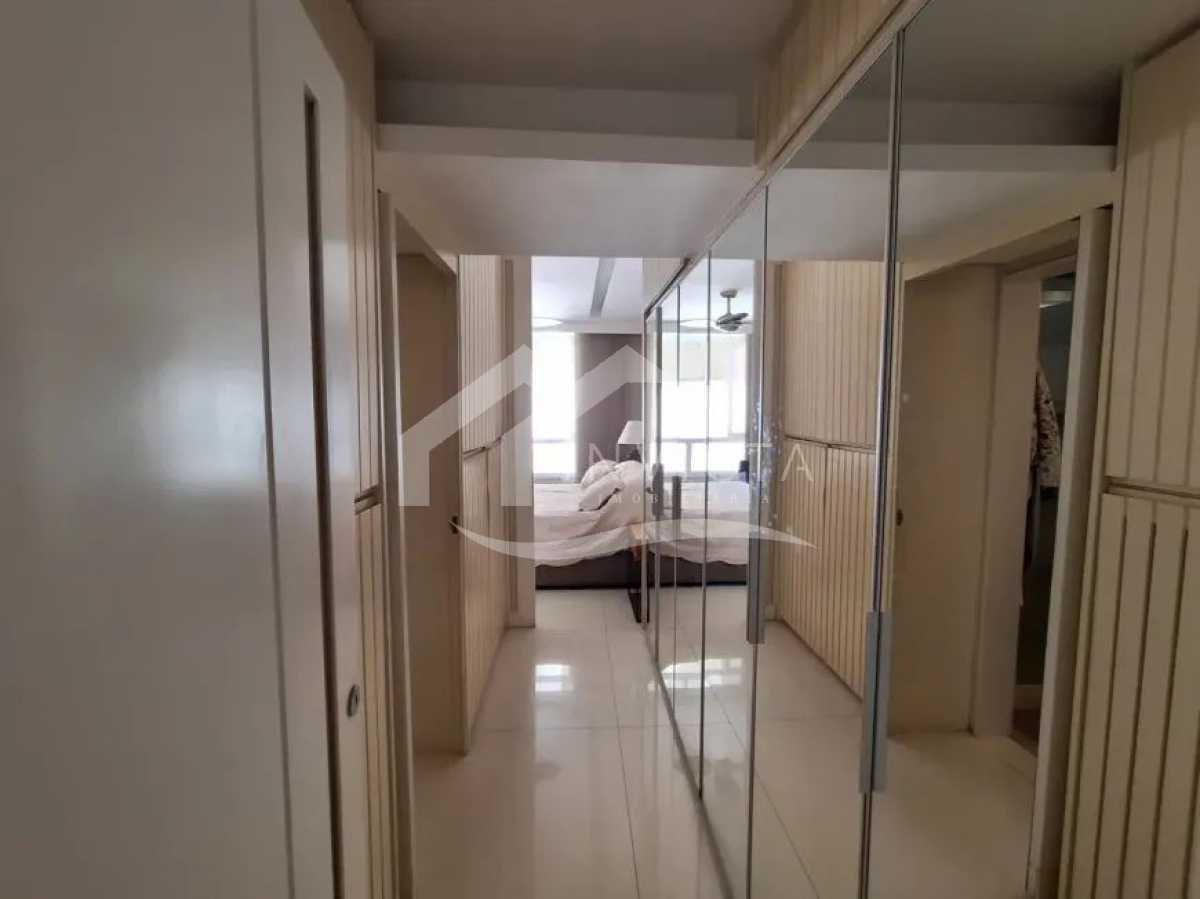 197f3dfe-a0c2-48cd-8d78-81e0e3 - 11