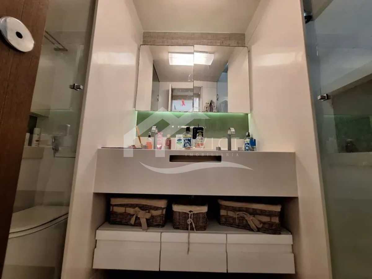 a74ce40c-fc97-404f-a3c1-35016a - 16