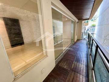 Ótima localização - MARAVILHOSO 3 QUARTOS COM VARANDA NO LEBLON - IPAP30229