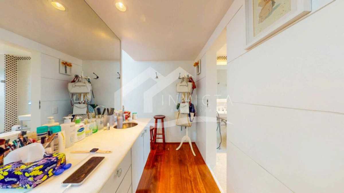 Banheiro suíte - 16