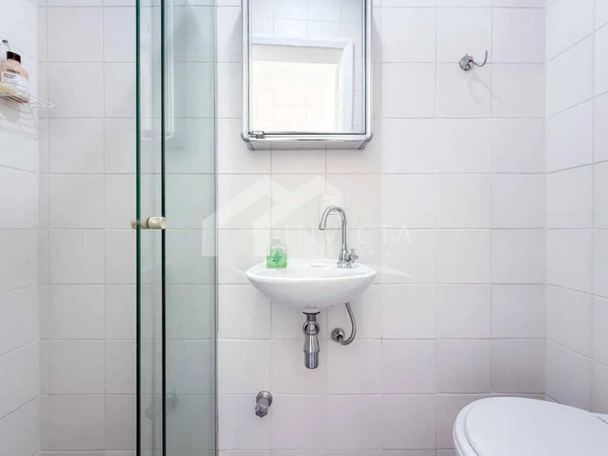 Banheiro de serviço - 26