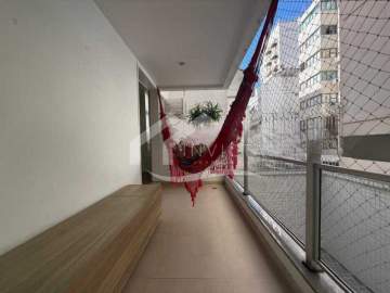 Ótima localização - Excelente 3 Quartos com Varanda no Leblon - IPAP30234