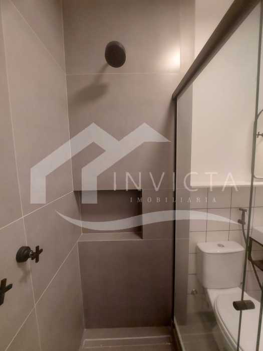 Banheiro de serviço - 19