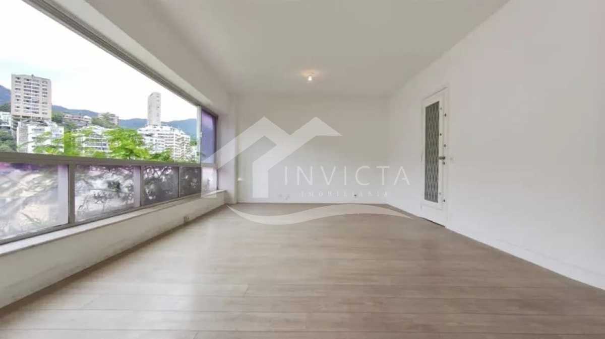 fc81e763-7a89-4232-8adf-327704 - 1