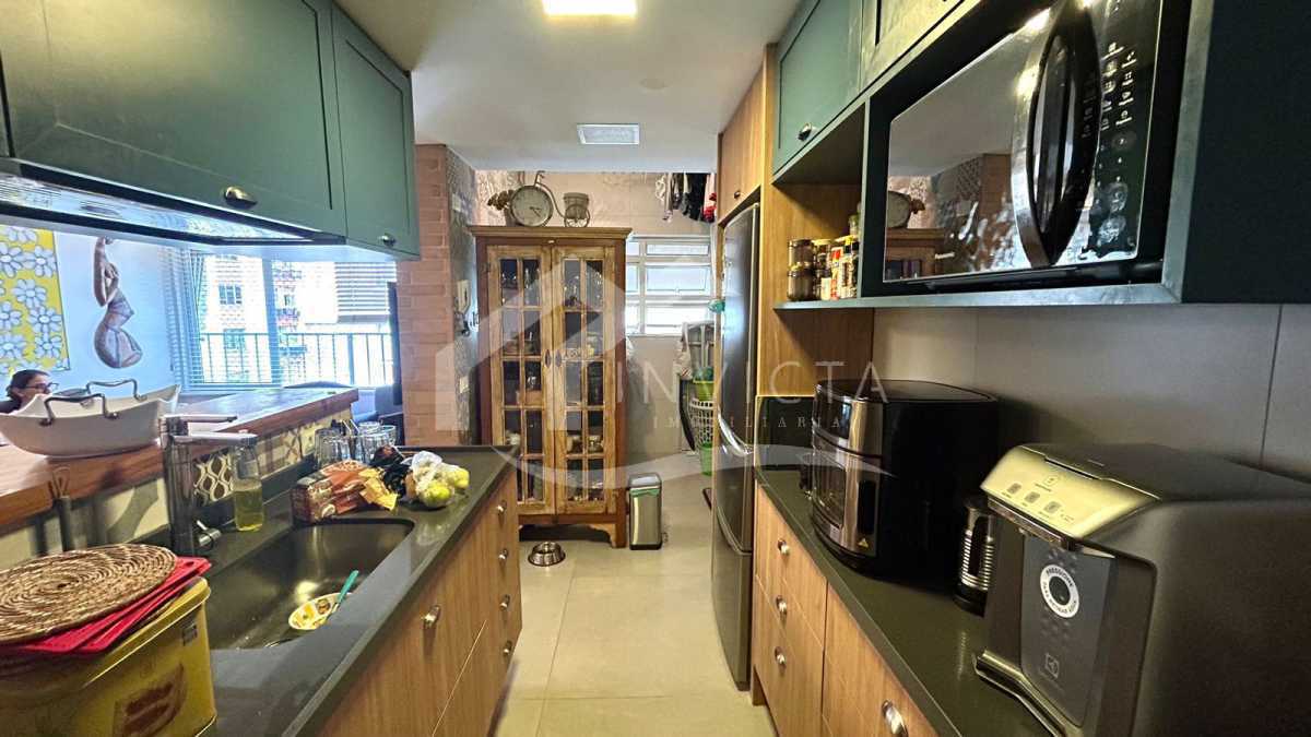 576ef589-083e-4c77-9a7b-3d066d - 7