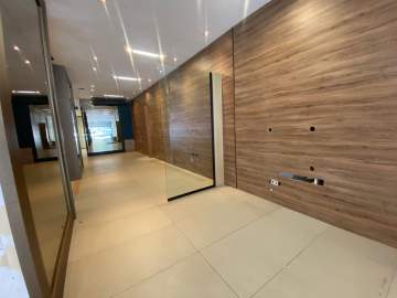 Ótima localização - Espaço Comercial Exclusivo - 189 m² em Ponto Estratégico em Copacabana - FCLJ10002