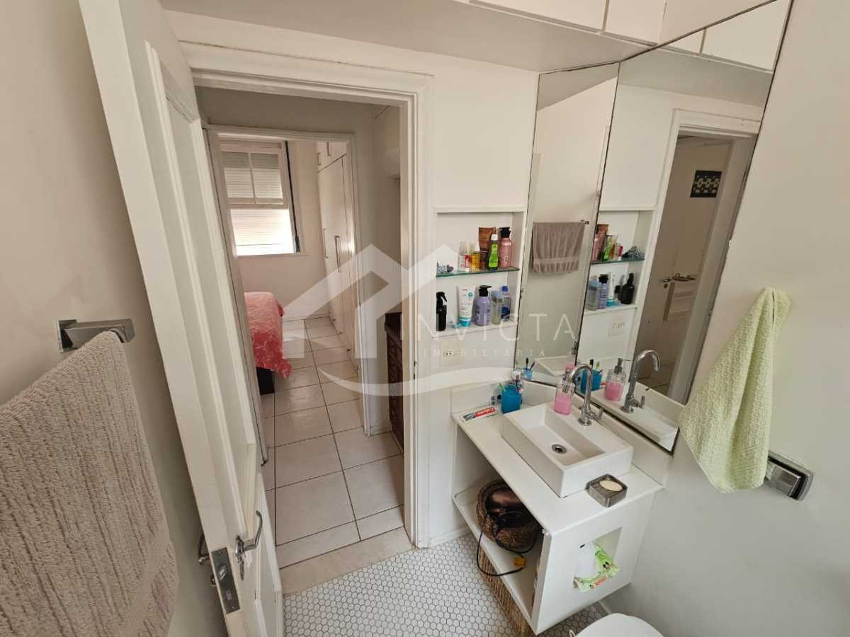 Ótima localização - Excelente 2 quartos e 1 vaga na melhor localização de Ipanema - IPAP20177