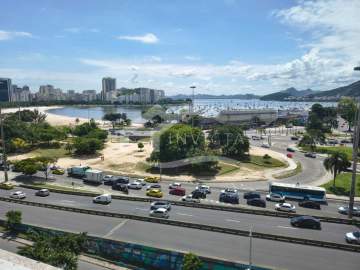 Ótima localização - Viva entre cartões-postais: Cristo, Pão de Açúcar e Praia de Botafogo aos seus pés. - BTAP30036
