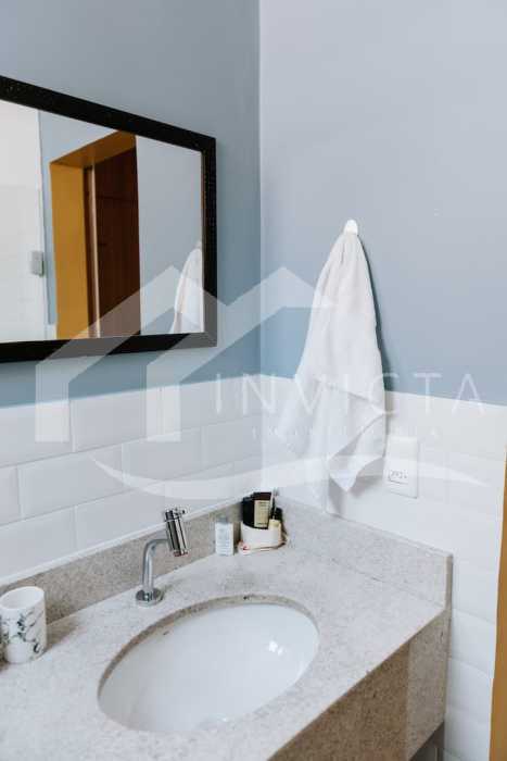 e6b79a12-bbb9-4bd9-97cf-e24d7b - 28