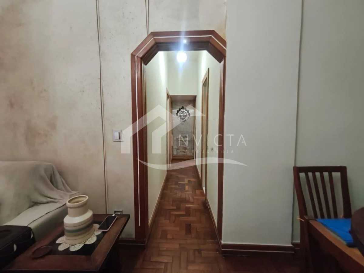 1315483-Photoroom - 12