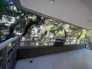 MARAVILHOSO 3 QUARTOS COM VARANDA, VISTA LIVRE E 2 VAGAS ESCRITURADAS! - BTAP30061