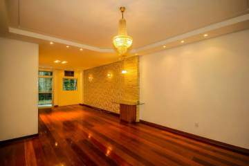 Imperdível - MARAVILHOSO 3 QUARTOS COM VARANDA EM COPACABANA - FCAP31928