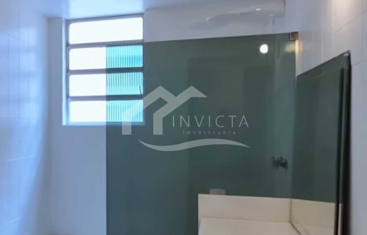 4cf83d31-8a11-4edc-8275-8b2f53 - 21