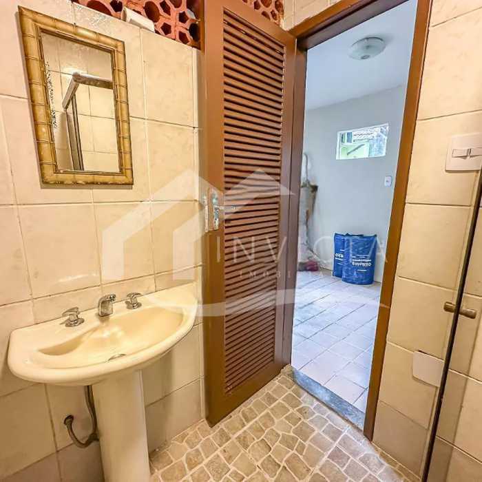 894934854-479.5381131018619IMG - 16