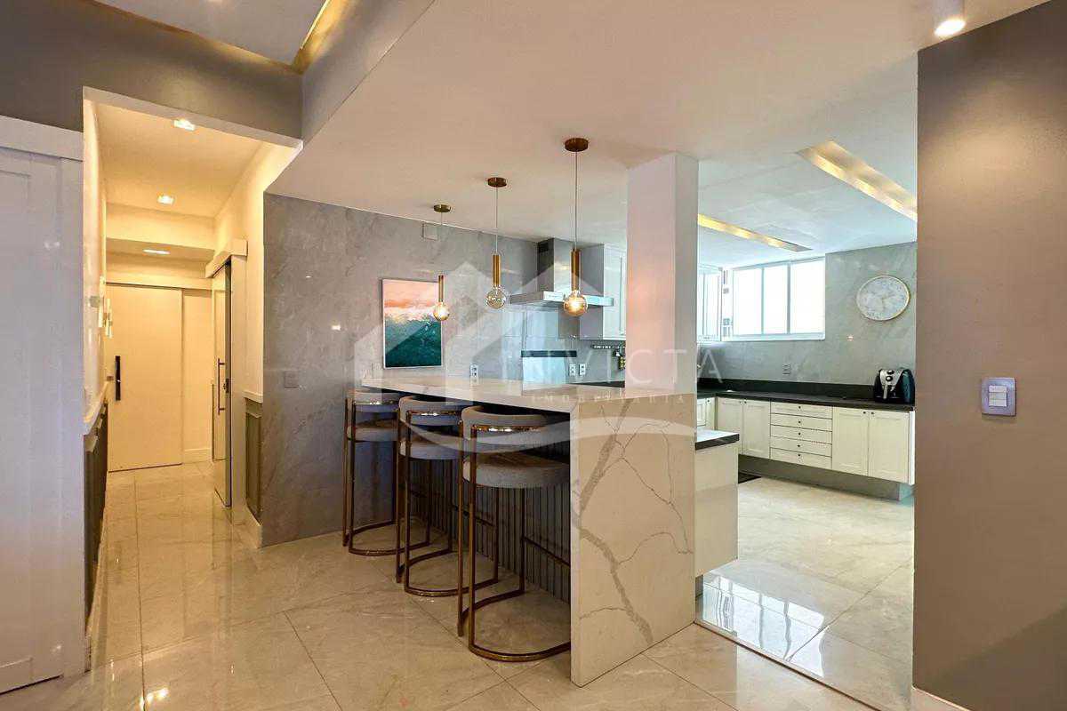 Conheça WhatsApp Image 2026-04-01 at 1 do imóvel - Amplo apartamento de 5 quartos com suíte, vaga de garagem e vista panorâmica para o mar - RPAP50010 - 24 WhatsApp Image 2026-04-01 at 1 - 24