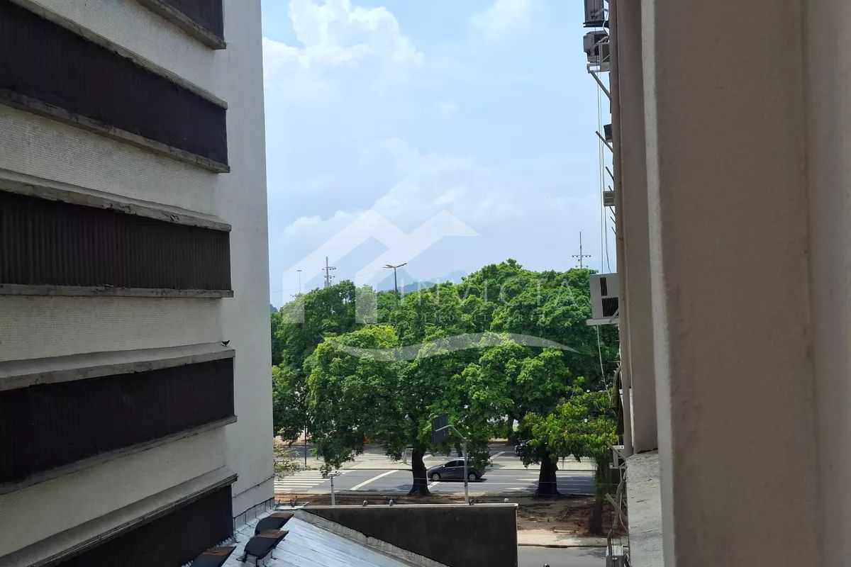 939c09fb-8b9f-4716-9249-c76fee - 1