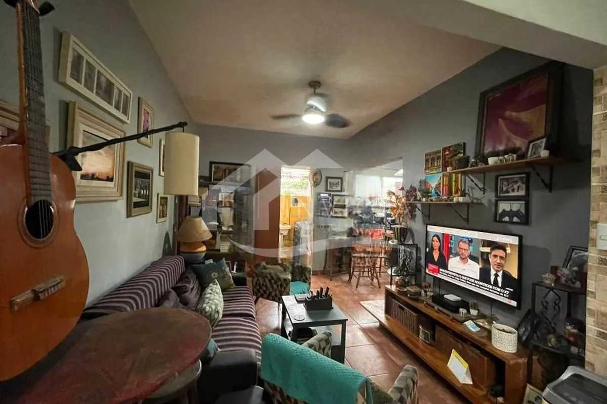 894717586-311.03923314724662e6 - 10