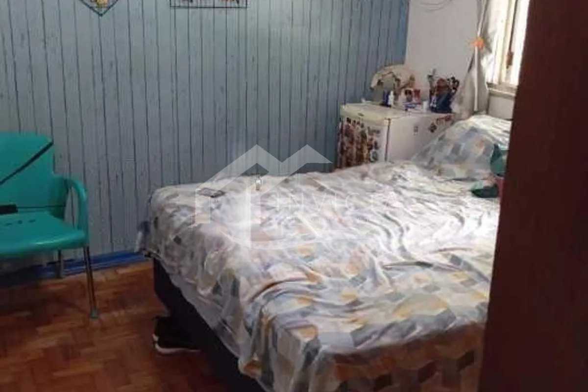 894717586-78.454612692810842e6 - 21