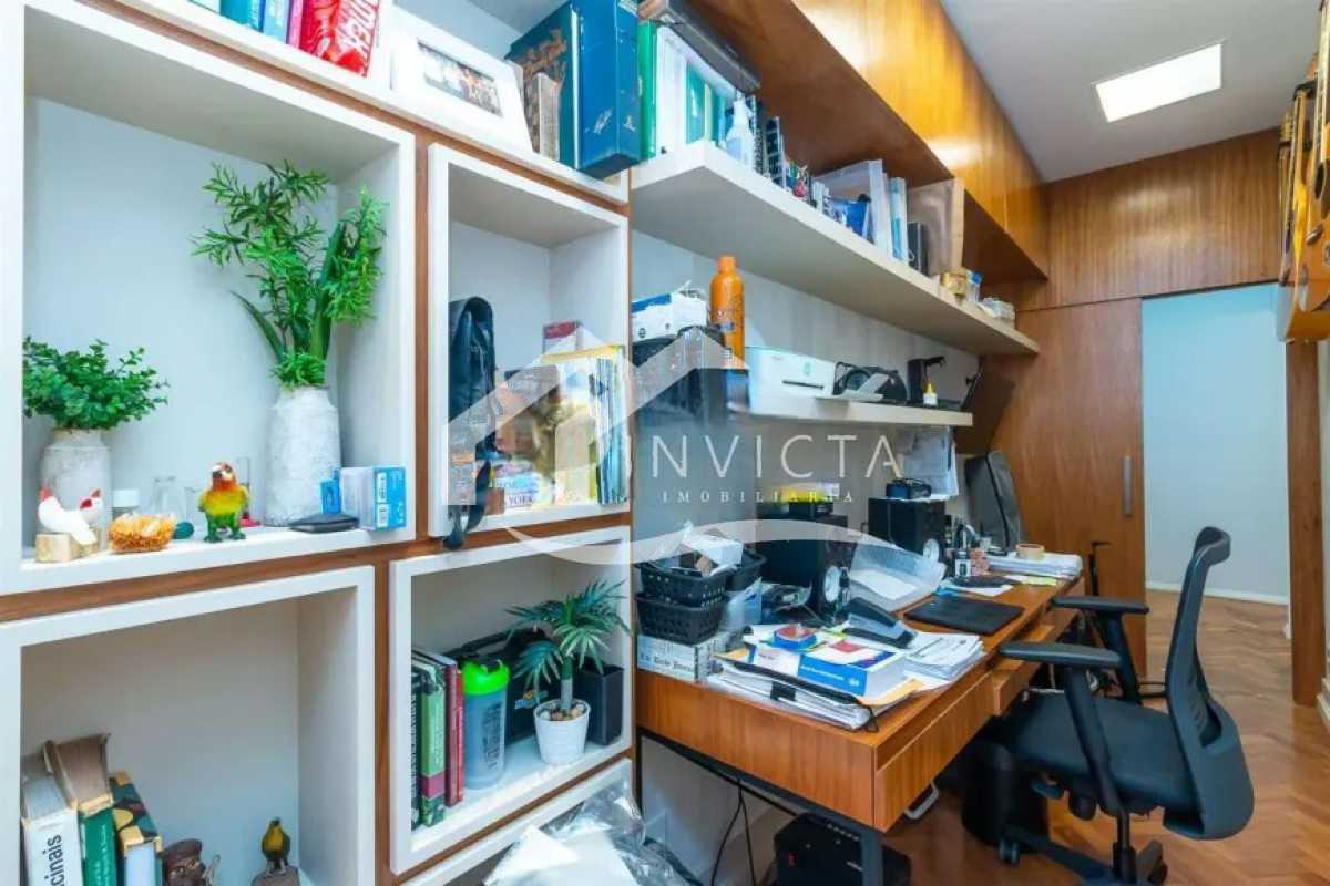 Imperdível - lindo Apartamento, silencioso, a uma quadra da praia, amplo, com planta circular e muitos armários. - IPAP30307