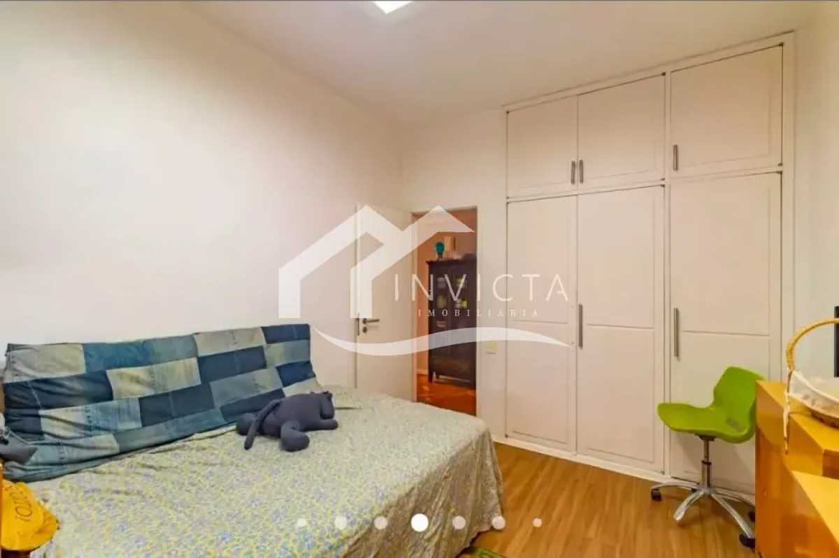 Imperdível - lindo Apartamento, silencioso, a uma quadra da praia, amplo, com planta circular e muitos armários. - IPAP30307