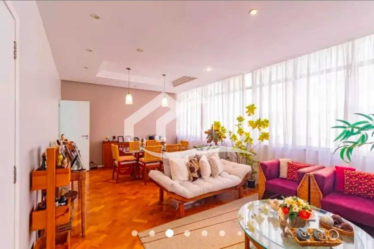 Imperdível - lindo Apartamento, silencioso, a uma quadra da praia, amplo, com planta circular e muitos armários. - IPAP30307