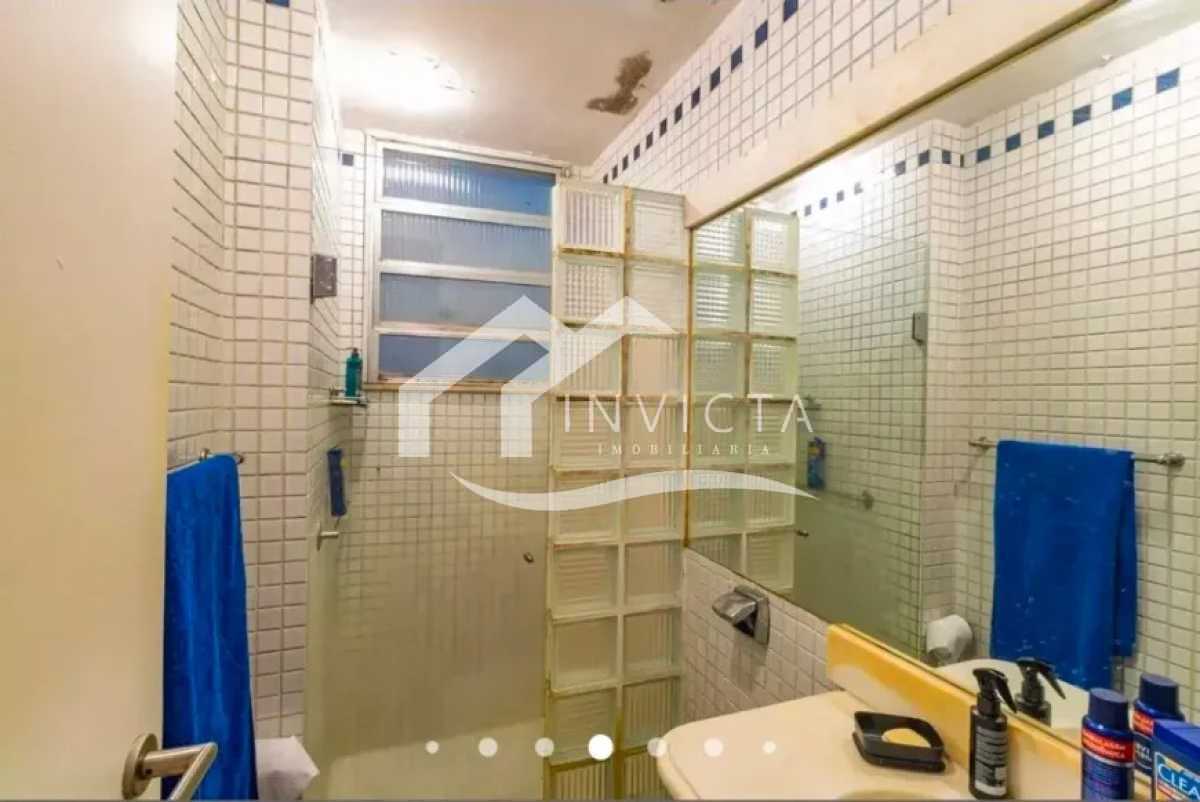 Imperdível - lindo Apartamento, silencioso, a uma quadra da praia, amplo, com planta circular e muitos armários. - IPAP30307